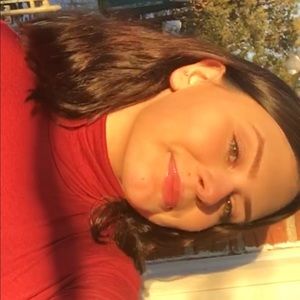 Meet your Posher, Juliana